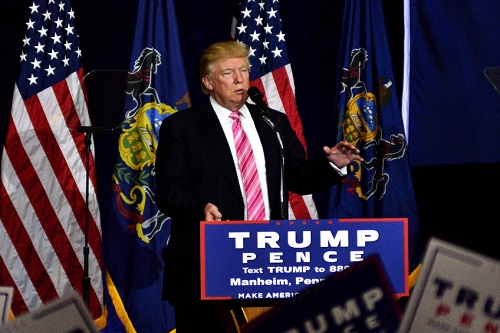 US 2016 election: Which candidate do insurance pros prefer?