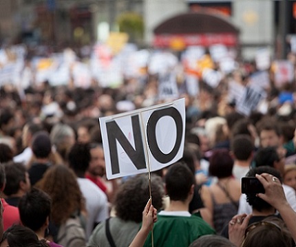 Dutch activists move to set referendum on CETA deal