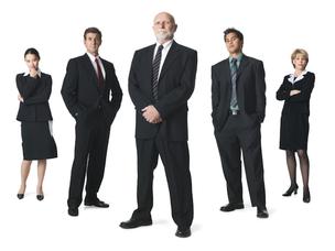 Cooperation vs individual work: A battle of the sexes?