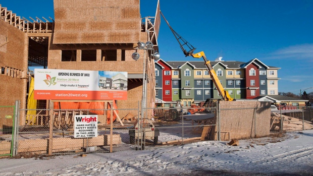 BoC official warns that government is overexposed to housing market