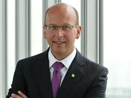 Head of wealth management moves into top spot at CIBC