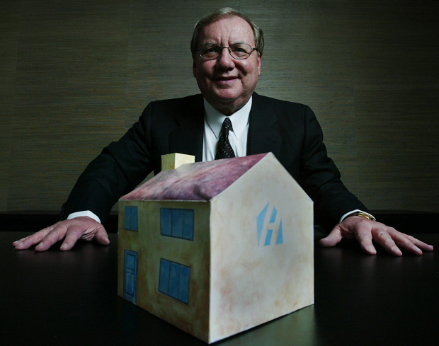 Home Capital aims to become a bank