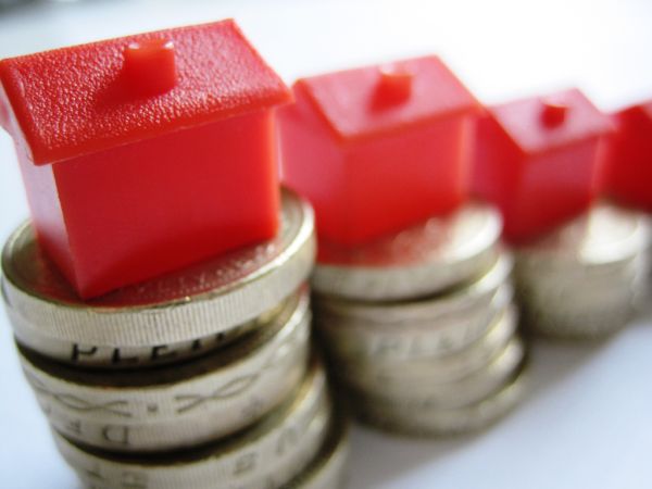CMHC: Canadian housing starts trend up in May 2017