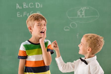 Far-out Friday: Tooth fairy plays favourites with Canadian kids
