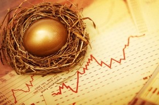 World’s top ETF gets a boost from gold