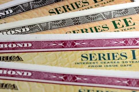 Floater-rate bonds offer better value: Canso manager