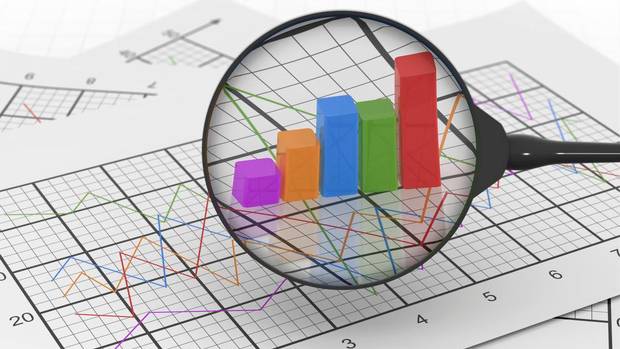 Director ditches shares at Canadian bank