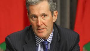 Manitoba Premier defends possible pay freeze