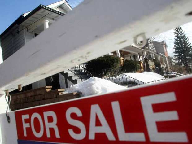 Ottawa is focused on reducing exposure to mortgage market says economist