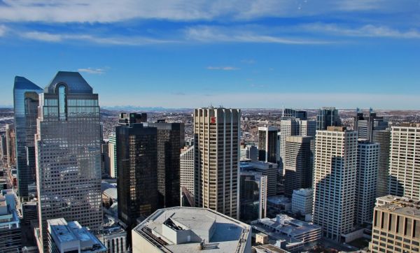 Weaker housing market in Calgary as oil revenues plunge