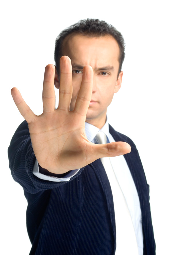 Brokers call for license crackdown